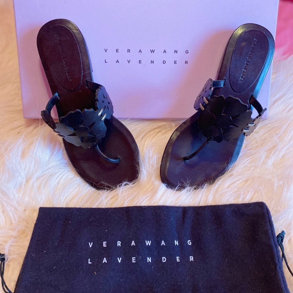 Vera wang sandals